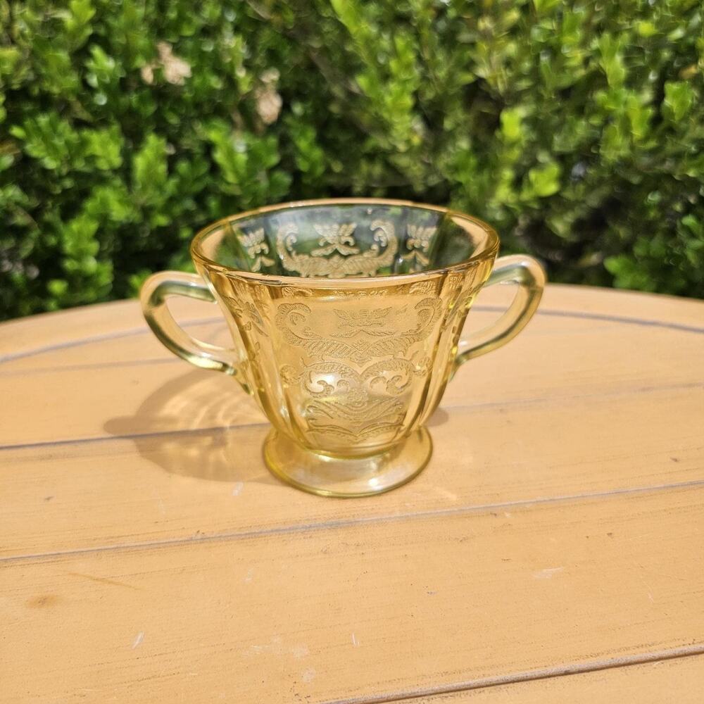 Vintage Federal Glass Yellow Amber Madrid Open Sugar Bowl